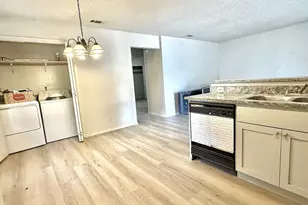 302 Hedgewood Dr, Georgetown, TX 78628 - Photo 21