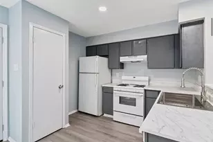 302 Hedgewood Dr, Georgetown, TX 78628 - Photo 7