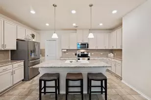 1004 Grand Teton Trail, Taylor, TX 76574 - Photo 9