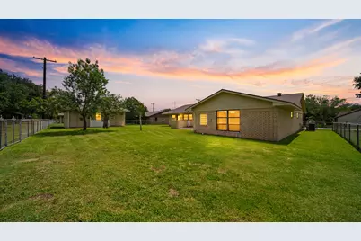 487 Edgewood Avenue, Giddings, TX 78942 - Photo 29