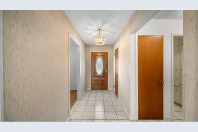 487 Edgewood Avenue, Giddings, TX 78942 - Photo 5