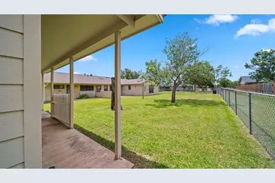 487 Edgewood Avenue, Giddings, TX 78942 - Photo 23
