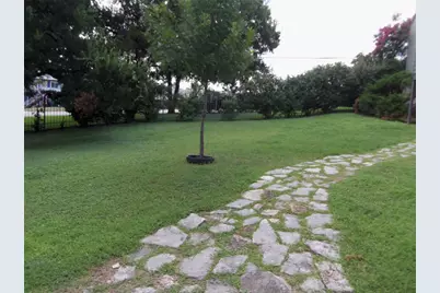 1514 Parker Lane #204, Austin, TX 78741 - Photo 11