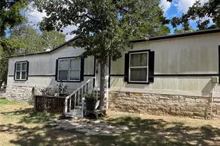 103 Azalea Ave, Elgin, TX 78621 - Photo 15