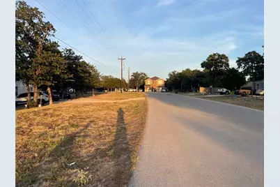 103 Azalea Avenue, Elgin, TX 78621 - Photo 19