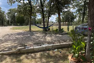 103 Azalea Ave, Elgin, TX 78621 - Photo 17