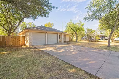 914 Garden Meadow Drive, Georgetown, TX 78628 - Photo 3