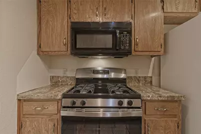 914 Garden Meadow Drive, Georgetown, TX 78628 - Photo 15