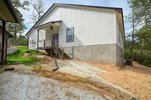 121 S Kanaio Dr, Bastrop, TX 78602 - Photo 39