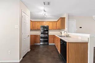 284 Michaelis Rd, Kyle, TX 78640 - Photo 7