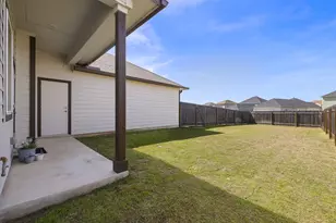 105 Hackberry Branch Dr, Hutto, TX 78634 - Photo 29