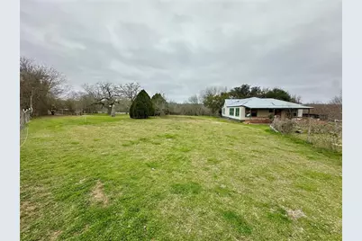1694 Old Luling Road, Lockhart, TX 78644 - Photo 19