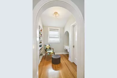 204 W 32nd Street, Austin, TX 78705 - Photo 9