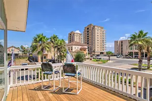 129 E Saturn Ln, South Padre Island, TX 78597 - Photo 11