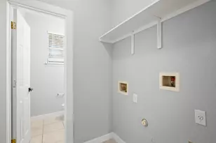 7617 Bennett Ave, Austin, TX 78752 - Photo 11