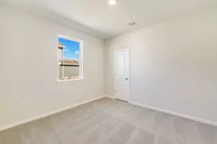 8610 Dongan Dr, Austin, TX 78744 - Photo 19