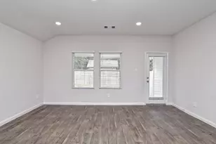 1305 Camden Ln, Lockhart, TX 78644 - Photo 7