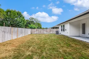 1305 Camden Ln, Lockhart, TX 78644 - Photo 25