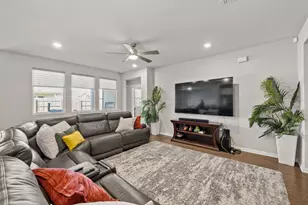 4009 Milano River Rd, Hutto, TX 78634 - Photo 13