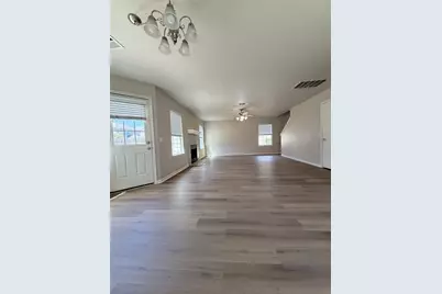 7821 Tee Drive, Austin, TX 78747 - Photo 13