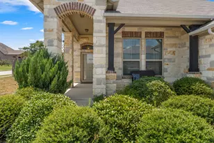 1924 Goldilocks Ln, Austin, TX 78652 - Photo 5