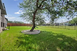 1336 Academy Oaks Dr, San Marcos, TX 78666 - Photo 35