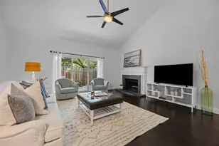 3870 Williamsburg Cir, Austin, TX 78731 - Photo 15