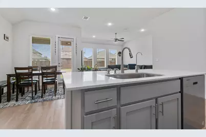 1813 Crow Hop View, Leander, TX 78641 - Photo 9