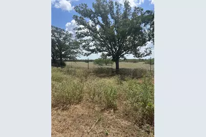 2238 Flash Circle, Luling, TX 78648 - Photo 11
