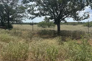 2238 Flash Cir, Luling, TX 78648 - Photo 11