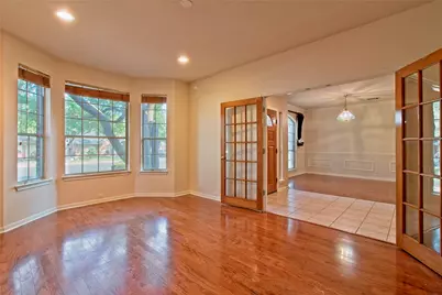 8212 Fern Bluff Avenue, Round Rock, TX 78681 - Photo 7