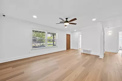 5600 Delwood Drive, Austin, TX 78723 - Photo 7