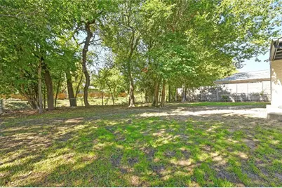 5600 Delwood Drive, Austin, TX 78723 - Photo 27