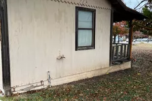 107 Main St, Hutto, TX 78634 - Photo 3