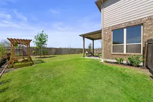 109 Wake Grv, Buda, TX 78610 - Photo 37
