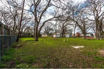 6005 Hogan Avenue, Austin, TX 78741 - Photo 17