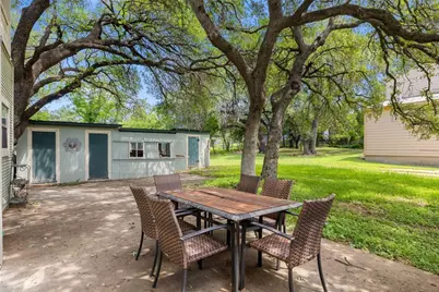 208 Avenue G, Johnson City, TX 78636 - Photo 33