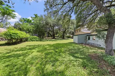 208 Avenue G, Johnson City, TX 78636 - Photo 37