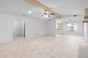 3904 Burr Oak Ln, Austin, TX 78727 - Photo 7