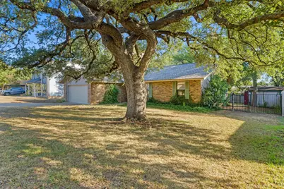 3904 Burr Oak Lane, Austin, TX 78727 - Photo 3