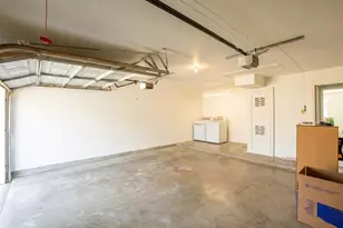 8007 Swindon Ln, Austin, TX 78745 - Photo 25