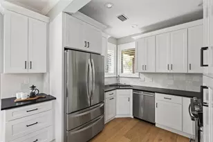 5701 Westslope Dr, Austin, TX 78731 - Photo 13