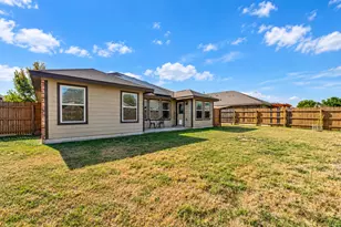 1428 Star Meadow, Kyle, TX 78640 - Photo 33