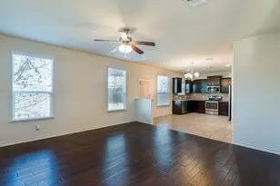 201 Geode Ln, Jarrell, TX 76537 - Photo 3