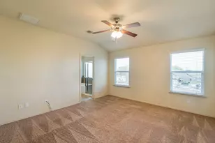 201 Geode Ln, Jarrell, TX 76537 - Photo 9