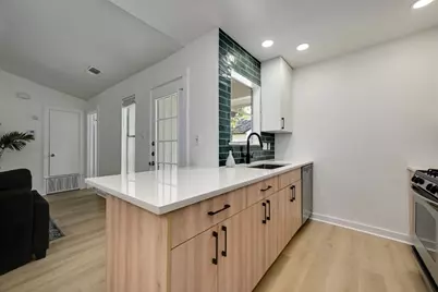 12820 Tomanet Trail, Austin, TX 78727 - Photo 11