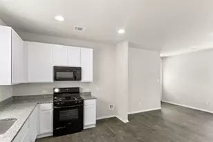 3035 Winding Creek Dr, Kyle, TX 78640 - Photo 5