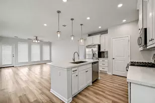 301 Banyon Dr, Liberty Hill, TX 78642 - Photo 3