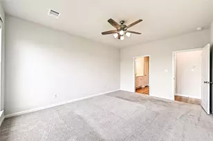 301 Banyon Dr, Liberty Hill, TX 78642 - Photo 5