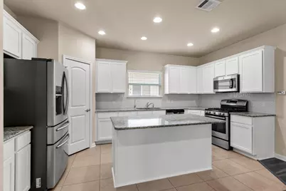 3451 Mayfield Ranch Boulevard #311, Round Rock, TX 78681 - Photo 5